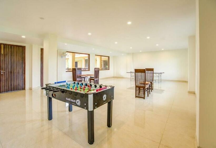 Отель Summit Jungle Resort