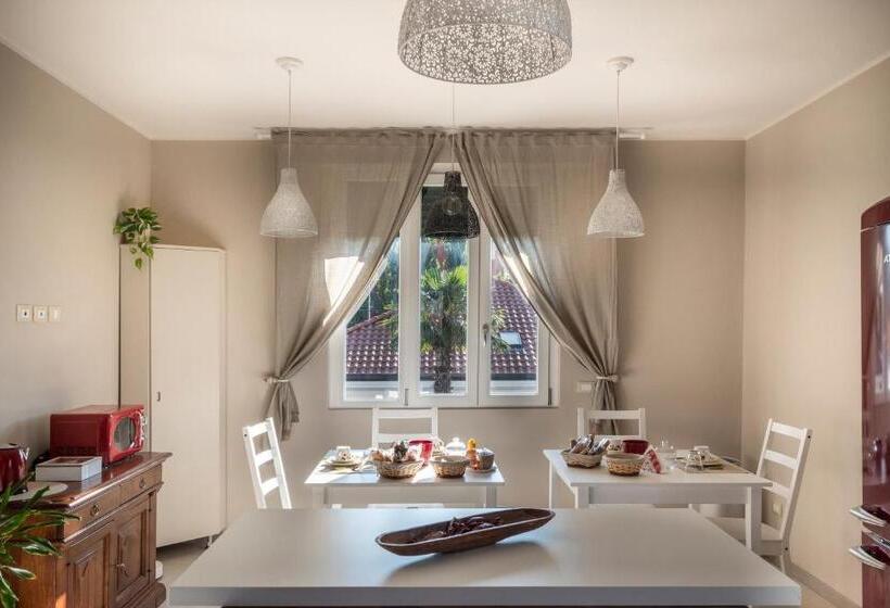 La S Volta Vanzago Bed And Breakfast