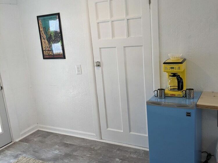 فندق على الطريق Little Canyon Inn