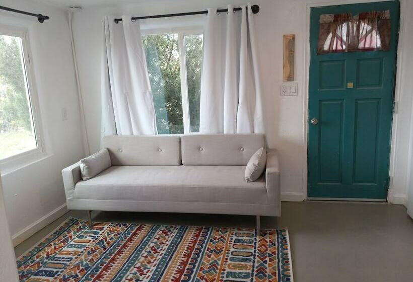 فندق على الطريق Little Canyon Inn