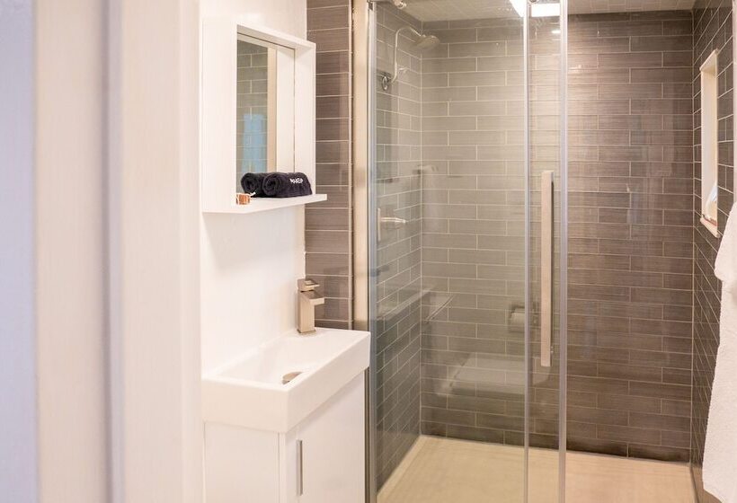 فندق على الطريق Little Canyon Inn