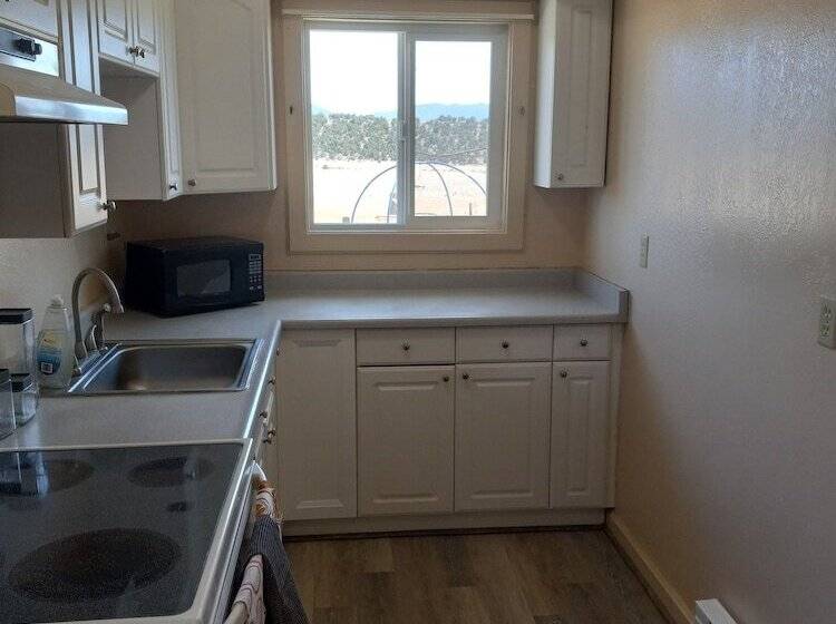 فندق على الطريق Little Canyon Inn