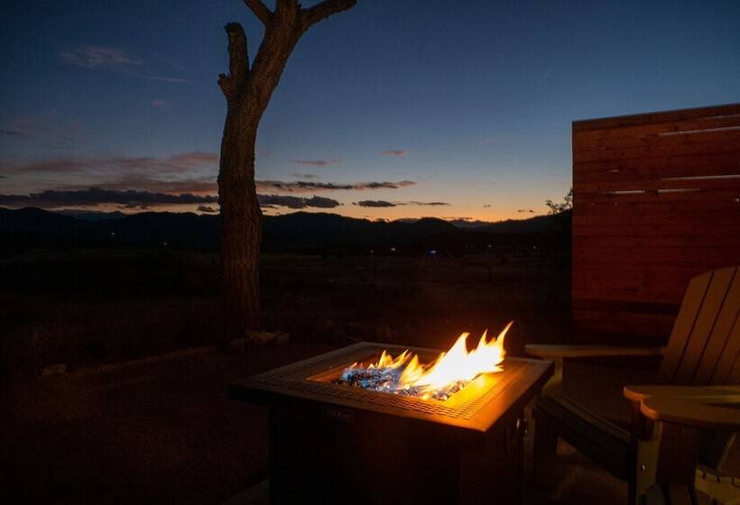 فندق على الطريق Little Canyon Inn