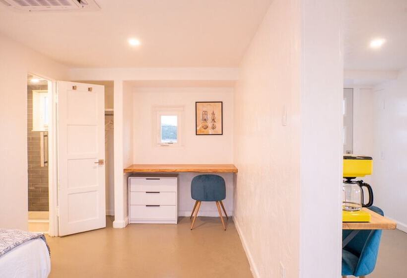 فندق على الطريق Little Canyon Inn