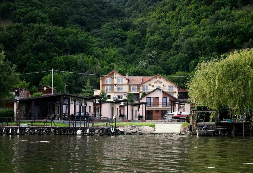 膳宿费 Fishing Trip Divici