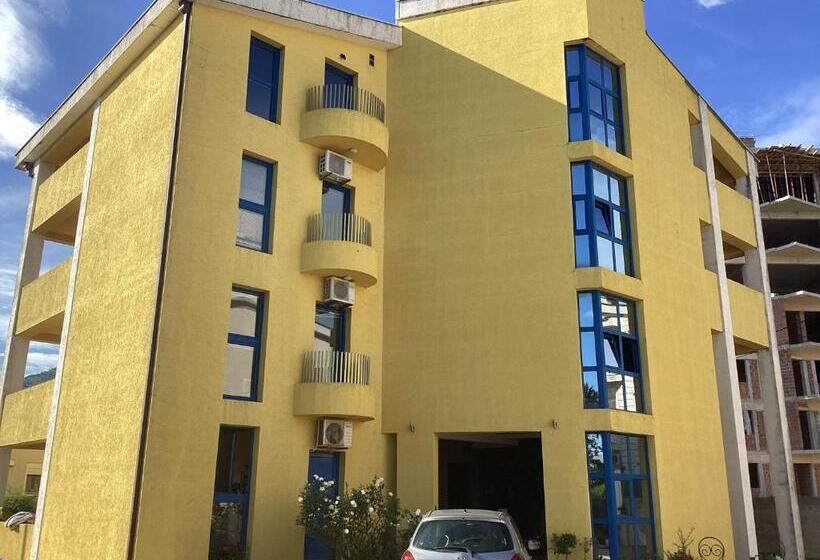 پانسیون Hostel Bobby