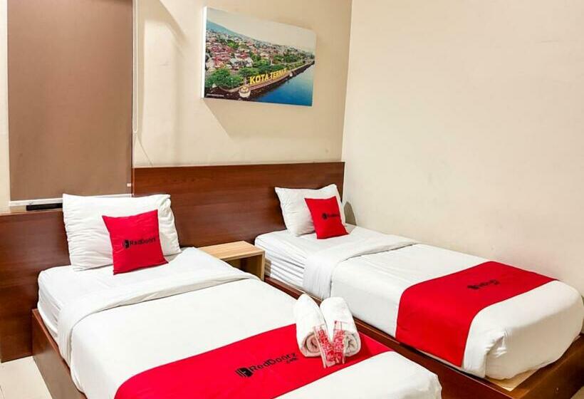Reddoorz Plus @ Grand Tabona Hotel Ternate