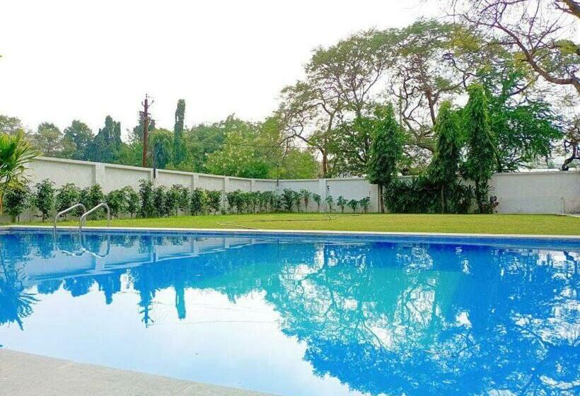 리조트 Shree Villa