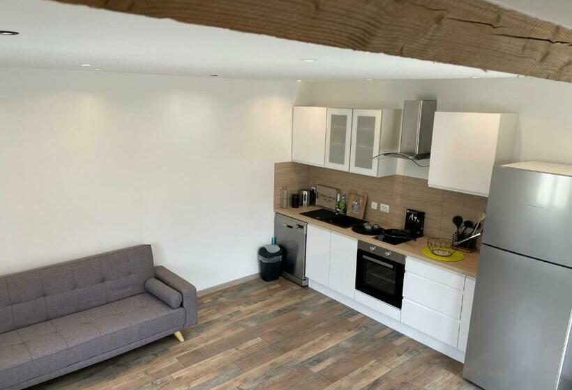 Studio 23 M2+wifi +parking Privé