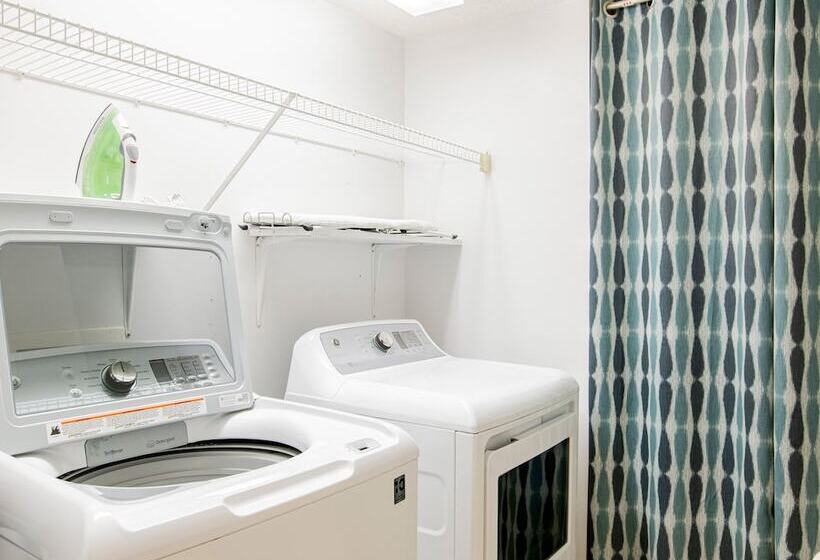 Beach Colony East By Southern Vacation Rentals