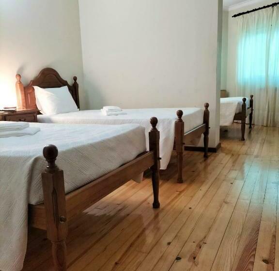 Bed and Breakfast Anoitecer Itinerante Al   Antiga Residencial O Garfo