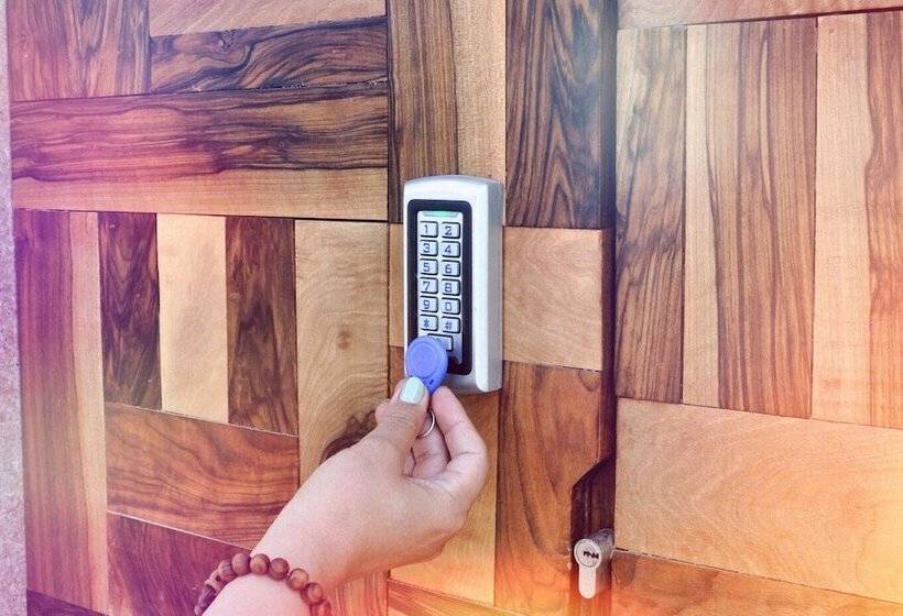 تختخواب و صبحانه Blue Wave Lodge