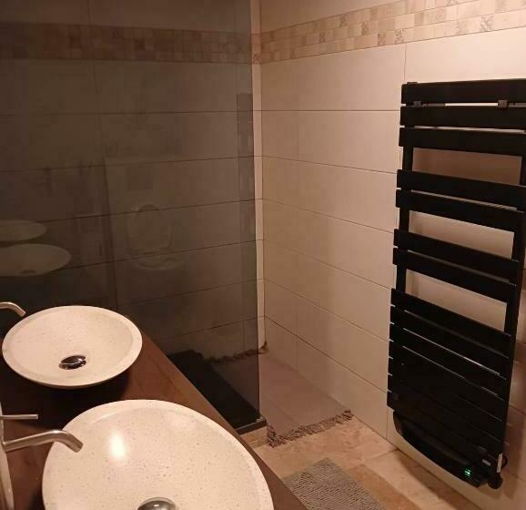 민박 Chambre D Hote Familiale De La Maison Bleue