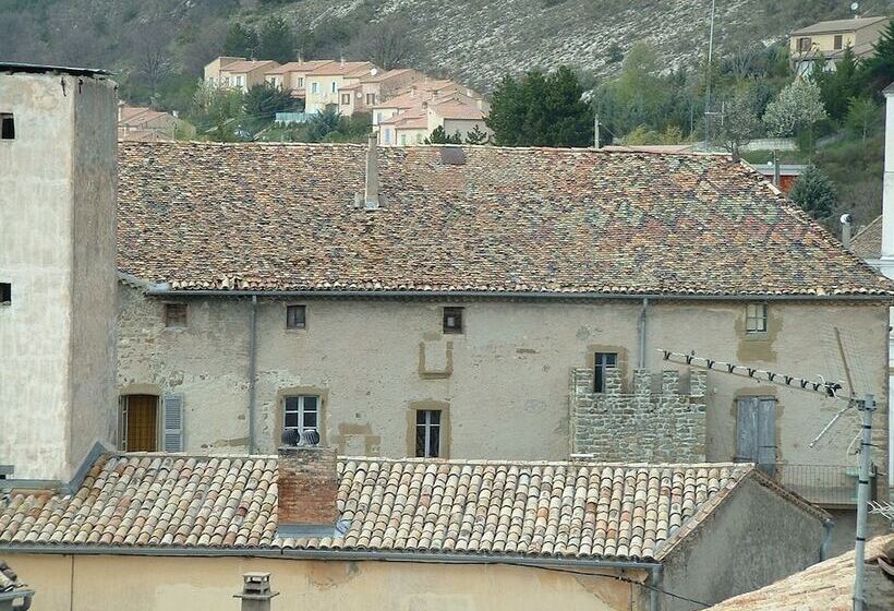 צימר Château De Rosans