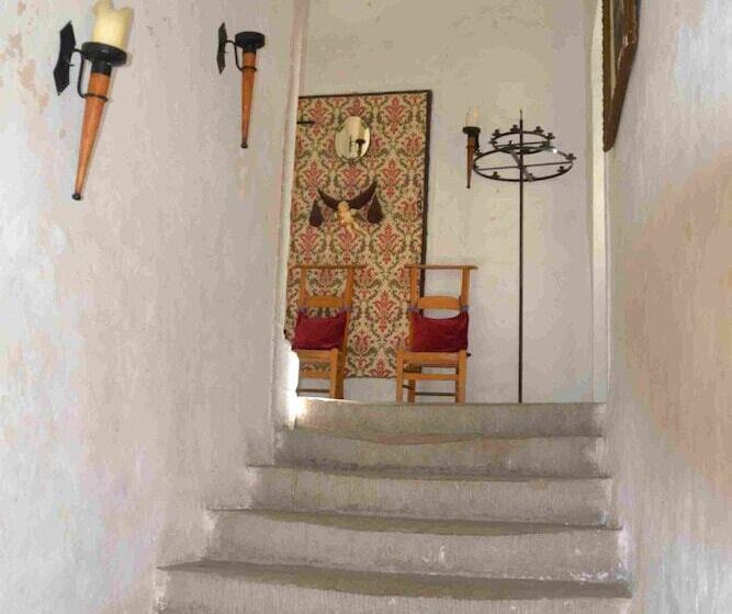 צימר Château De Rosans