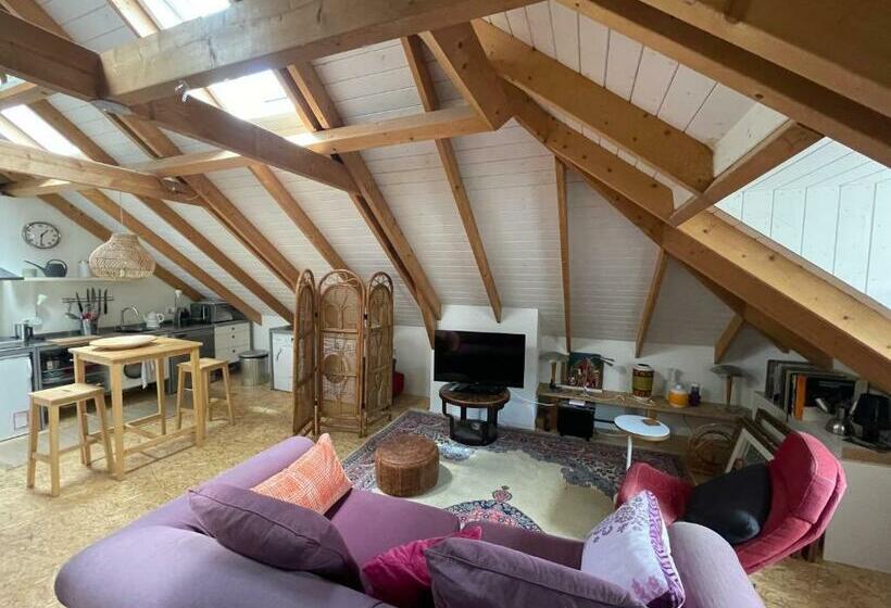 تختخواب و صبحانه De Pikeur