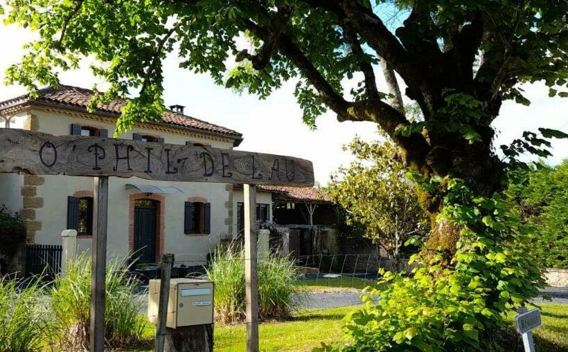 Bed and Breakfast O Phildelau