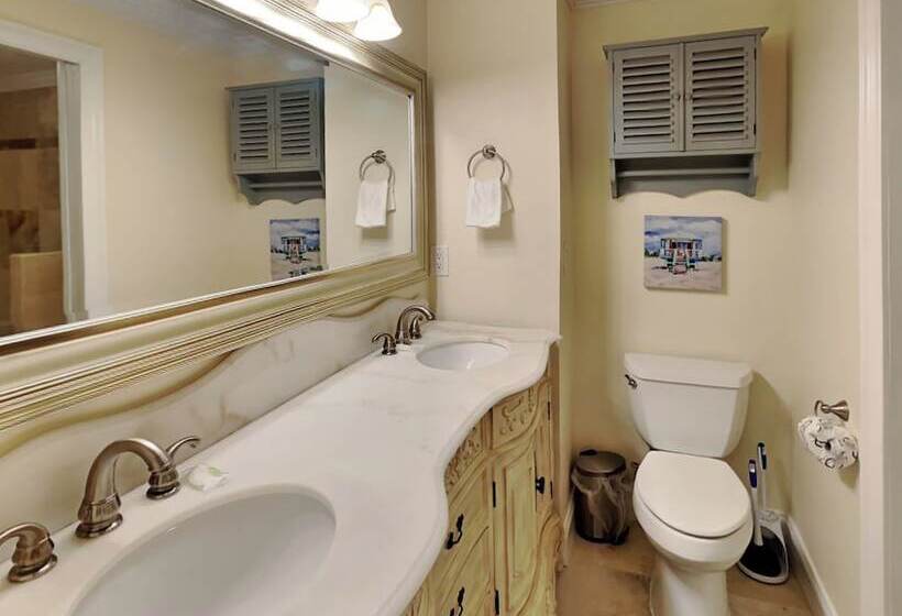 Buena Vida Townhomes By Southern Vacation Rentals