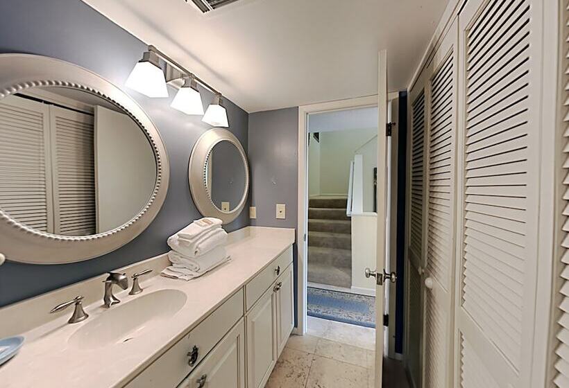 Buena Vida Townhomes By Southern Vacation Rentals