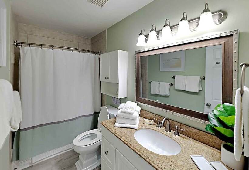 Canal Place Ii #105   Waters Cove