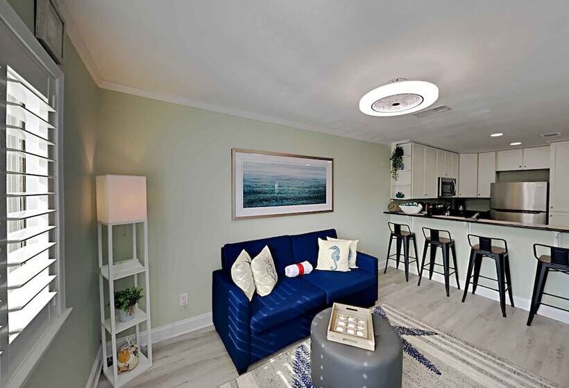 Canal Place Ii #105   Waters Cove