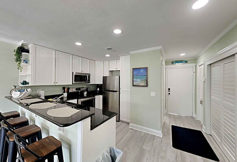 Canal Place Ii #105   Waters Cove