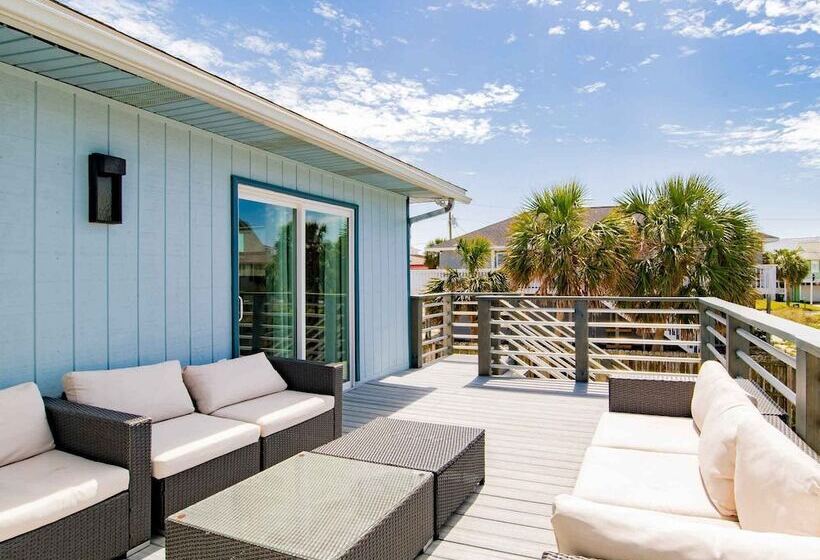 Cozy Beach Bungalow With A Heated Pool