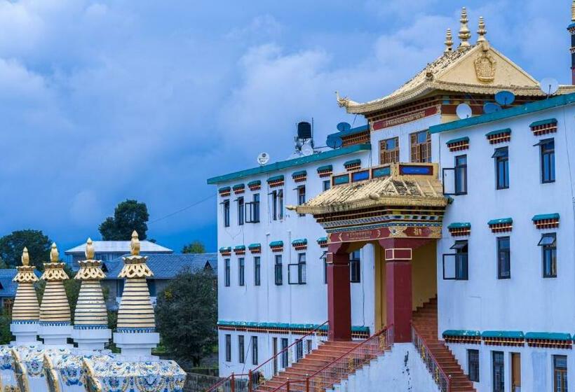 Отель Chokling Arthouse   The Treasure Of Himalayas