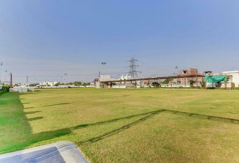 Collection O Hotel Gulmohar