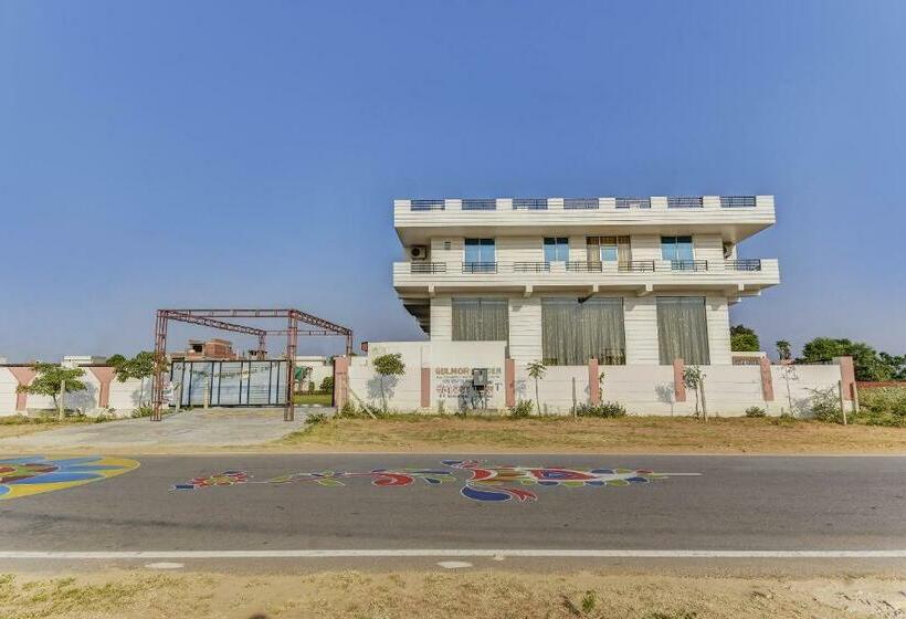 Collection O Hotel Gulmohar