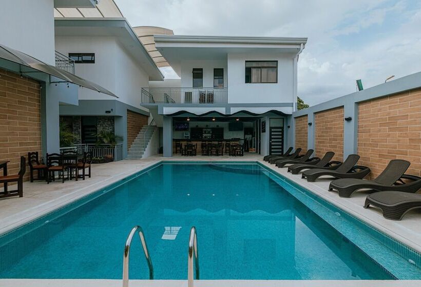 בית מלון כפרי Havana Jacó