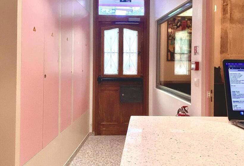 ホテル Les Rebelles