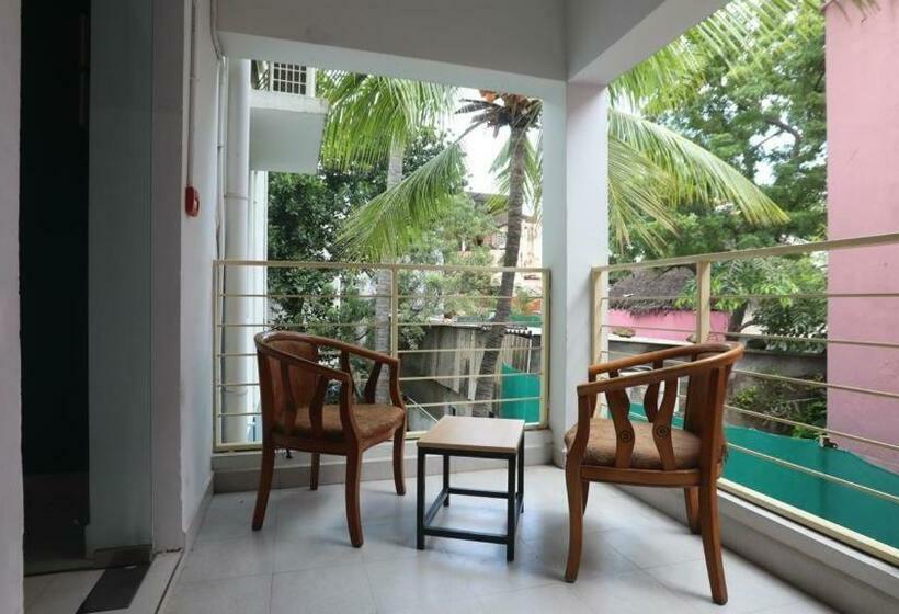 Naksha Tree Hotels, Honey Crest Ramapuram