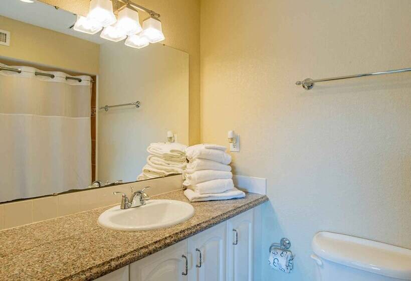 Moonlight Beach Villa By Southern Vacation Rentals