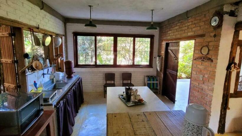 بنسيون Chalés Viela Embaúba