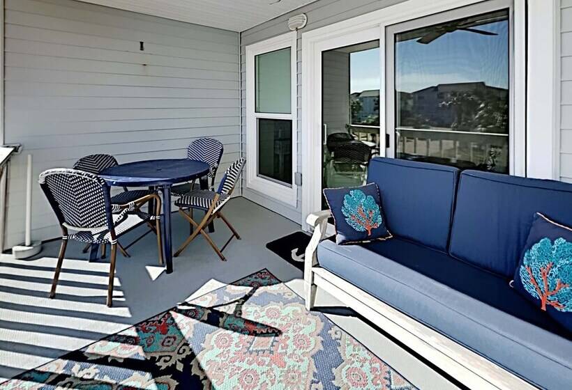 Sea Haunts #6b   Family Tides