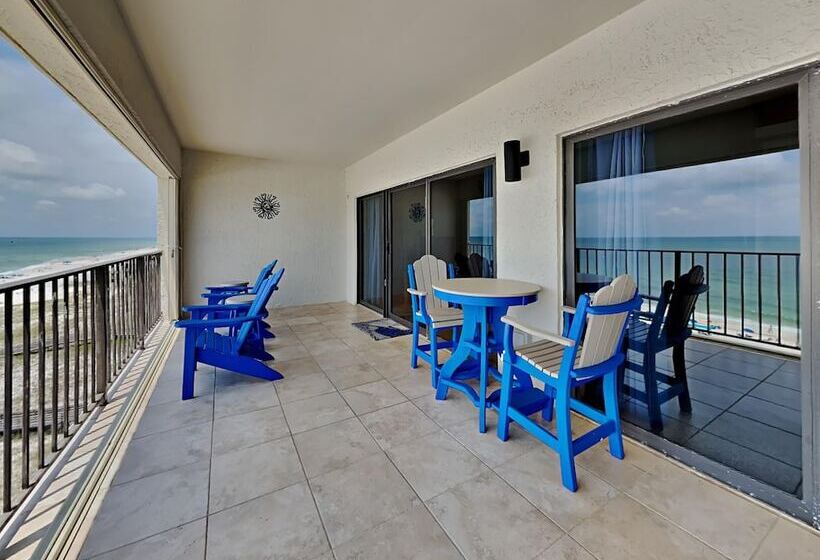 Shipwatch Surf & Yacht By Southern Vacation Rentals