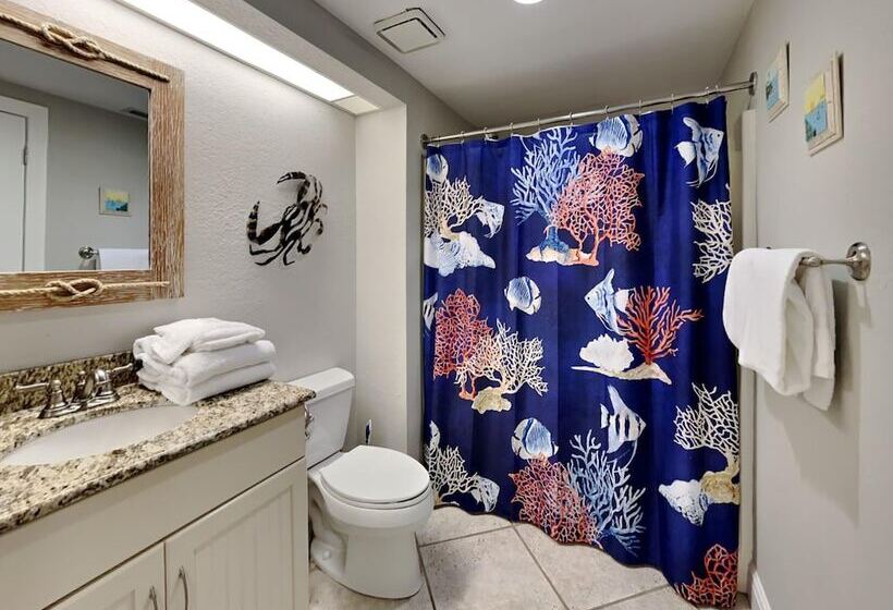 Shipwatch Surf & Yacht By Southern Vacation Rentals