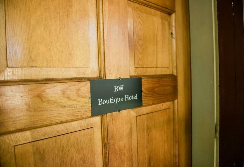 Общежитие Bridgewalk Estate A Wanderlust Abodes Property