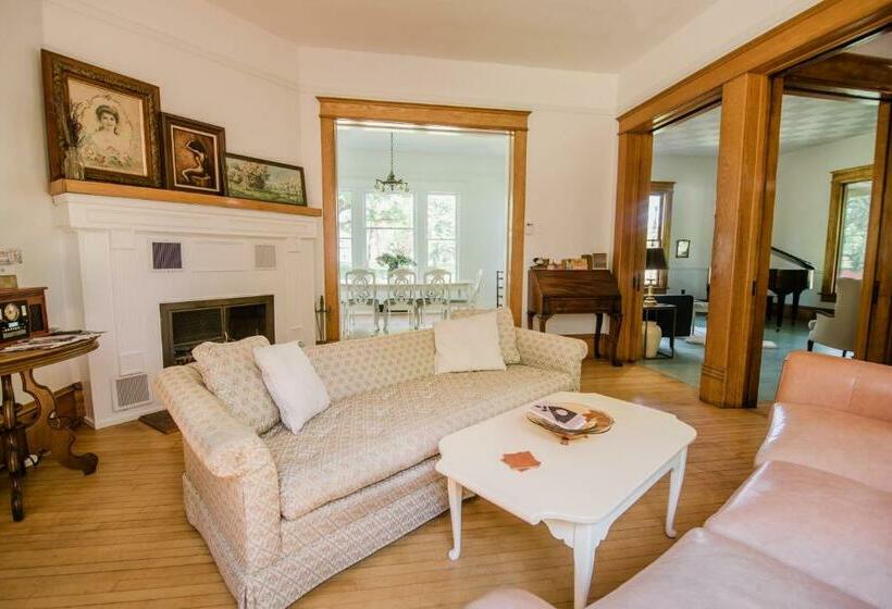 Общежитие Bridgewalk Estate A Wanderlust Abodes Property