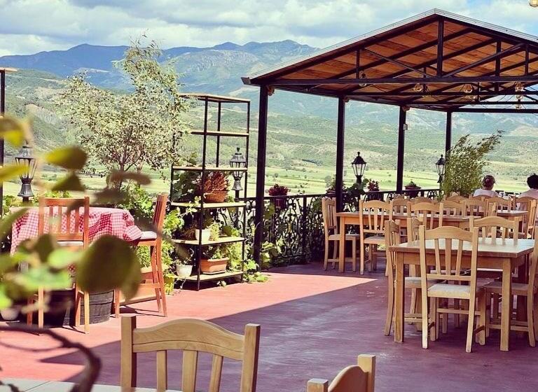 הוסטל Bujtina Te Xhako