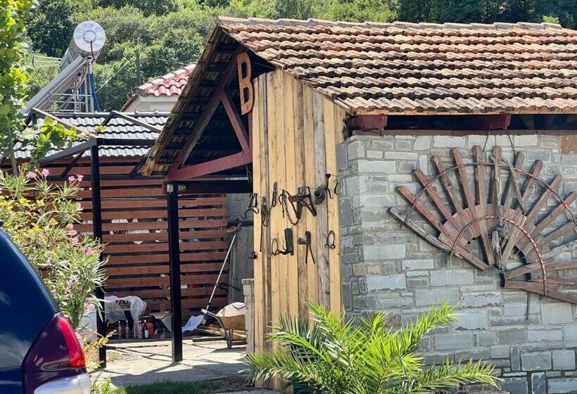 הוסטל Bujtina Te Xhako