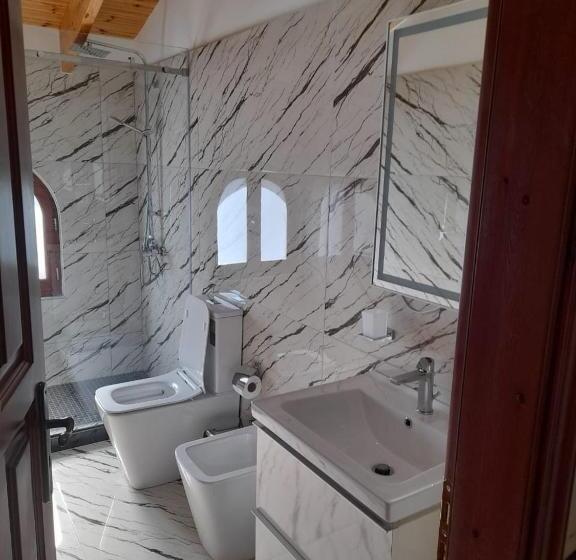 הוסטל Bujtina Te Xhako