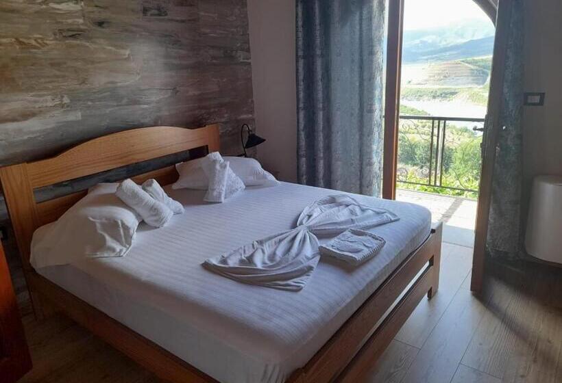 הוסטל Bujtina Te Xhako