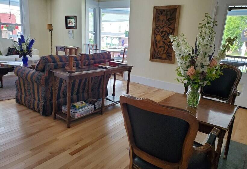 فندق صغير The Cornish Inn