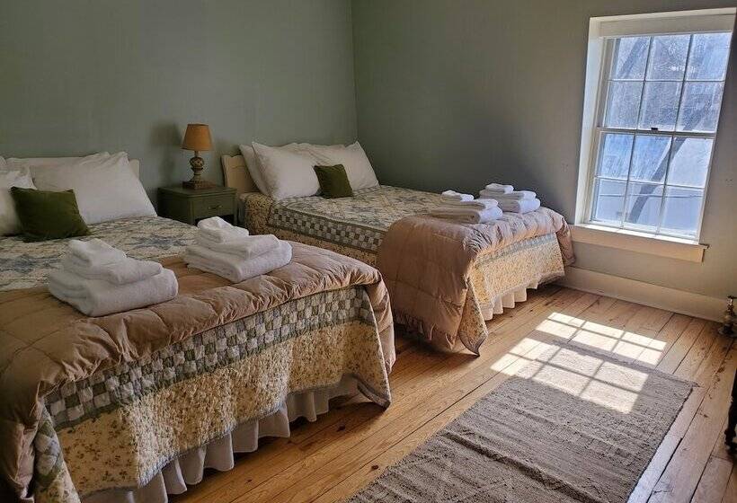 فندق صغير The Cornish Inn