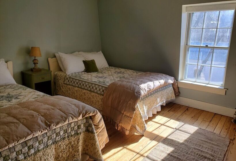 فندق صغير The Cornish Inn