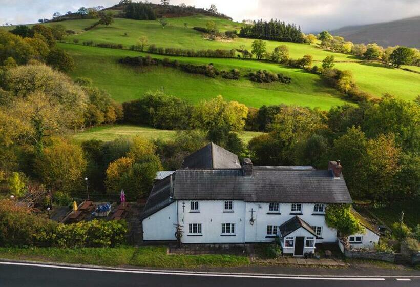 민박 Dinas Castle Inn