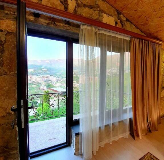 ベッドアンドブレックファースト Guest House Ijevan S Garden