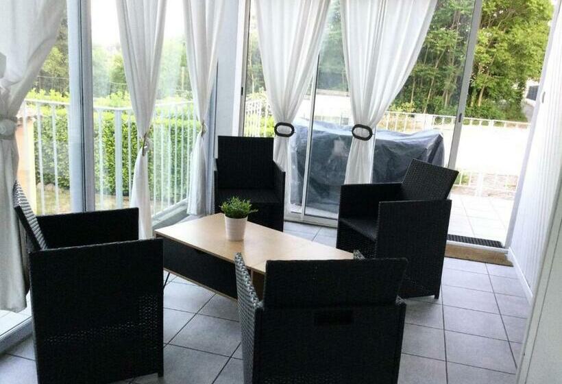 ベッドアンドブレックファースト Les Lauriers Roses